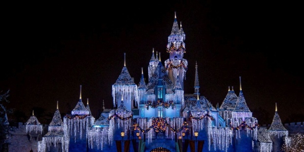 Disneyland Tries To Explain What Happened To The People Who Waited Hours And Hours For Theme Park Tickets