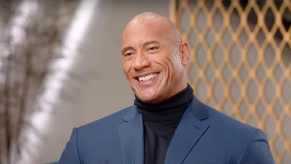 See Dwayne Johnson Totally Surprise Fans Posing For Pics In Front Of His New Wax Figure