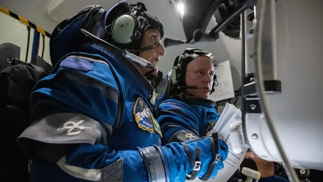 NASA astronauts can't wear Boeing Starliner suits on Dragon