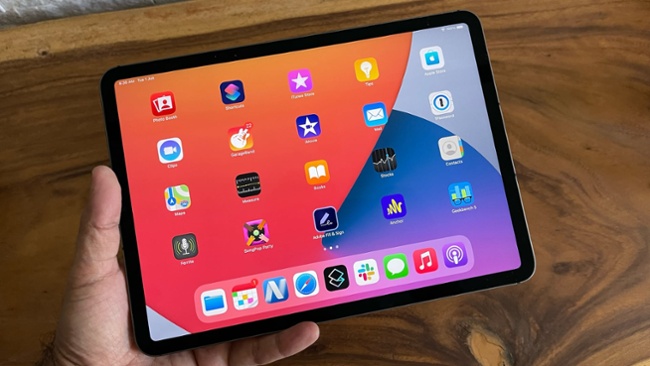 Apple may have plans for a giant folding iPad