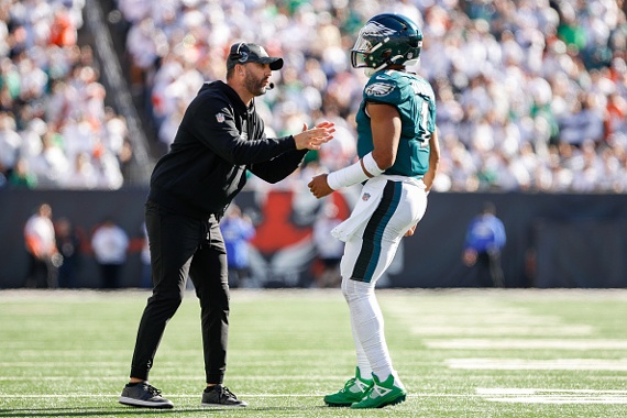 3 habits of this NFL coach can build a connected culture