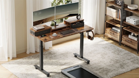 This ingenious desk helps you find the perfect working position – elevate your home office for under $230