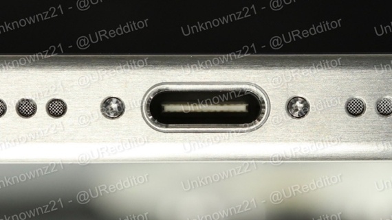 This could be the iPhone 15 Pro's USB-C port