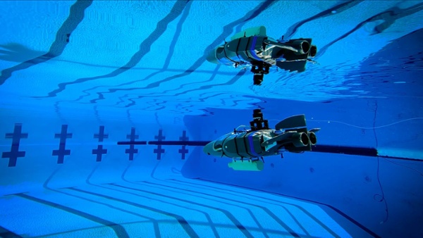 NASA tests cellphone-sized underwater robots