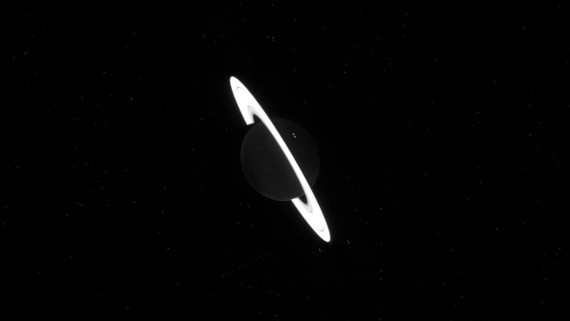Saturn looks incredible in these raw JWST images