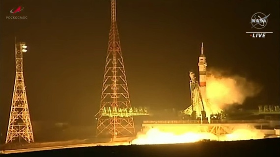 Russia launches Soyuz to replace leaky spaceship at ISS