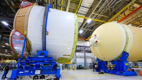 Watch NASA assemble the massive Artemis 2 rocket