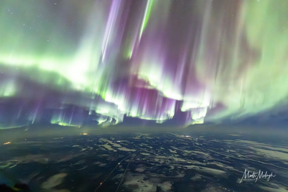 Pilot captures historic auroras from 37,000 feet