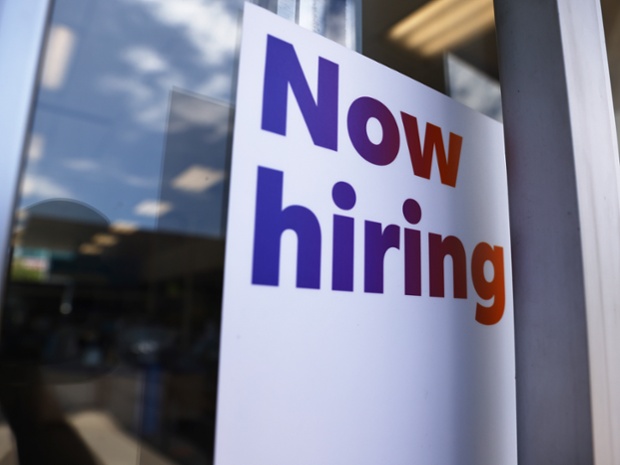 ADP: 330K jobs added last month by private sector