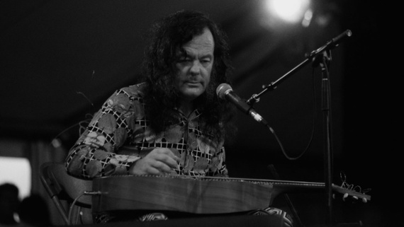 David Lindley, a legendary multi-instrumentalist and slide guitar master, has died at 78