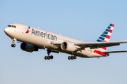 American Airlines adds bag tracking with AirTags