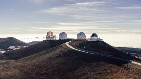 Telescope removed from hub on Hawaiian volcano