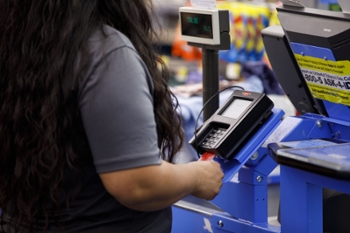 Credit card debt rises to $1.26 trillion, nearing all-time record