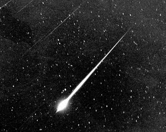 Leonid meteor shower of 2022 is peaking now!