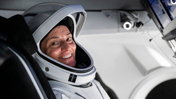Astronaut wants the world to 'share in that joy'
