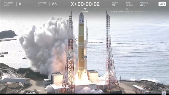 Japan's new H3 rocket reaches orbit for 1st time (video)
