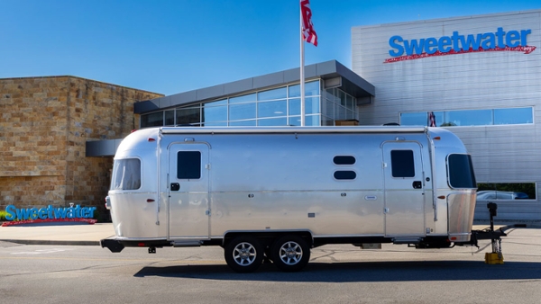 Sweetwater, Airstream Team for Mobile Atmos Studio