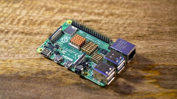 You should buy your kid a Raspberry Pi this Black Friday