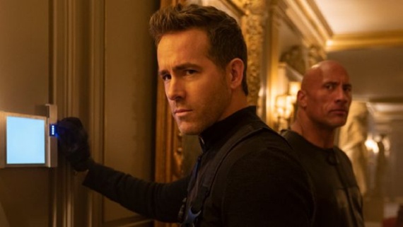 Red Notice: The Funny (But Not Funny) Way Ryan Reynolds 'Wasted Millions' Of Netflix's Budget