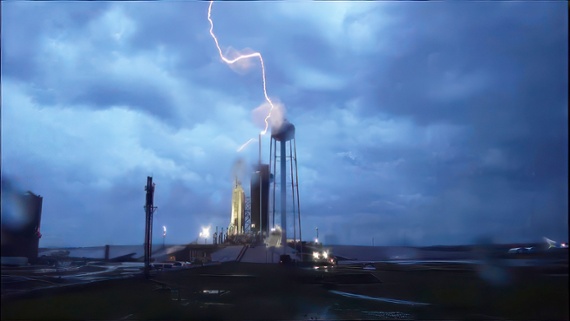 See lightning strike SpaceX's Falcon Heavy launch pad