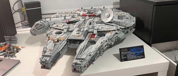 Save $100 on this Lego Star Wars UCS Millennium Falcon