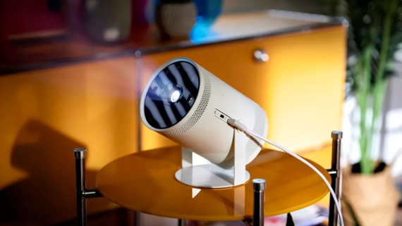 Samsung's new projector can put a screen anywhere