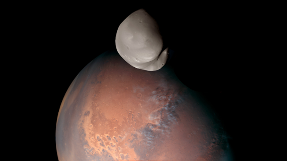1st detailed look at Mars' most mysterious moon Deimos