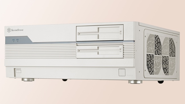 Retro PC case flaunts floppy disk-style bay cover