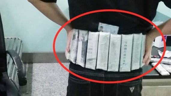 Man caught obviously smuggling CPUs under his clothes