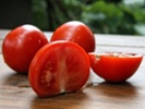 Experts figured out why tomatoes aren't toxic