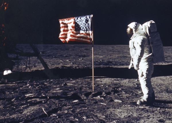 US must beat China back to the moon, Congress tells NASA