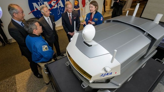 JAXA astronauts will join moon landings in return for rover