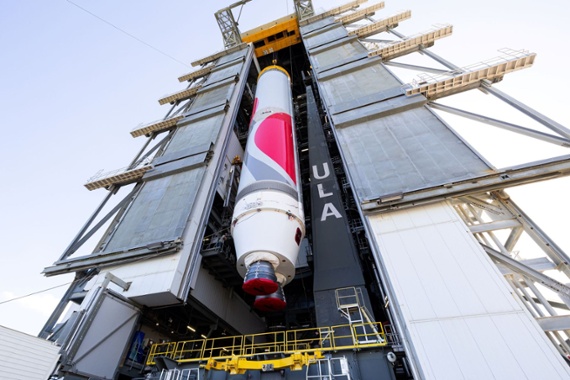 ULA assembles 1st Vulcan Centaur rocket for debut launch