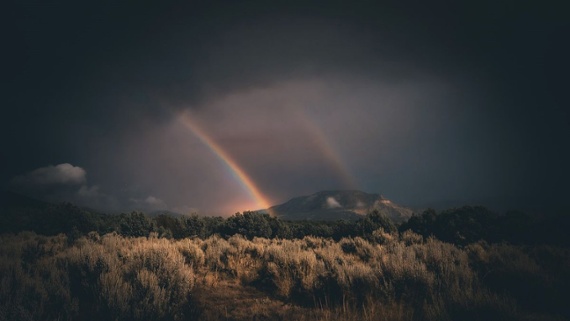 Photographer captures rare double 'moonbow'