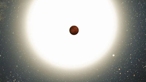 'Warm Jupiter' exoplanet found by amateur astronomers