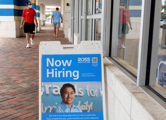 Report: US jobless claims decrease