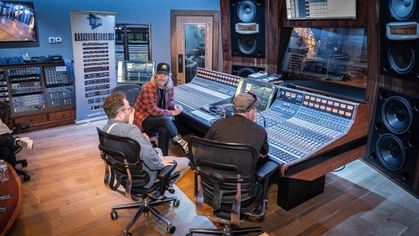 Mix Nashville Brings Talent and Tech Back to The Row