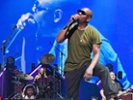 Dave Chappelle sings with Foo Fighters to reopen MSG