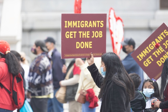 US allows 18-month extension for immigrants' work permits