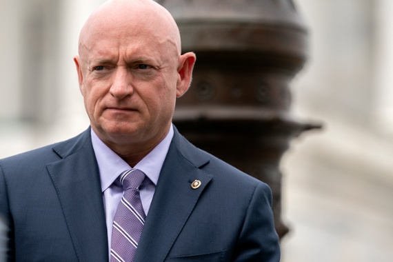 Former astronaut Mark Kelly urges action on gun control after Texas school shooting