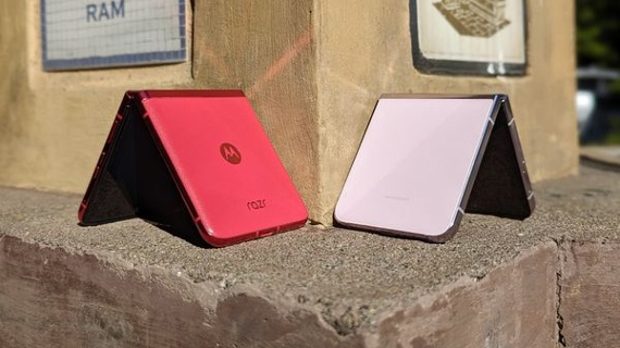 Early Black Friday phone deals — historic Motorola and OnePlus discounts, free wireless, and more