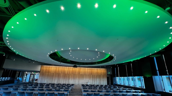 Stanford University Embraces Adaptive Teaching Environments