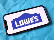 POLAND - 2025/09/07: In this photo illustration, the Lowe`s Companies logo is seen displayed on a smartphone screen. (Photo Illustration by Piotr Swat/SOPA Images/LightRocket via Getty Images)