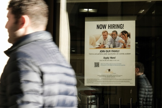 ADP: US adds 324K private sector jobs in July