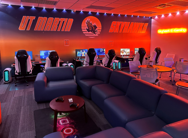 Extron tech supports new university esports facility
