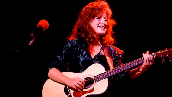 Bonnie Raitt may be best known for slide, but she's an expert fingerpicker, too – and her Americana-indebted style will improve your acoustic playing