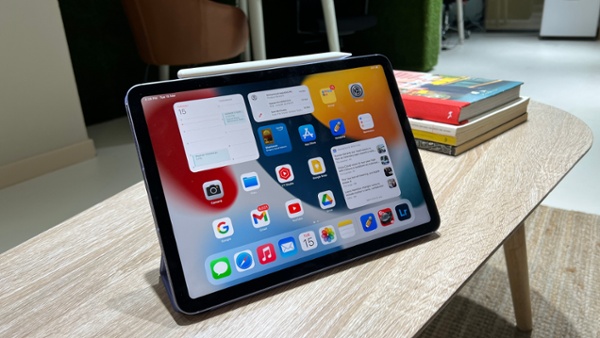 The next iPads might be larger and slimmer