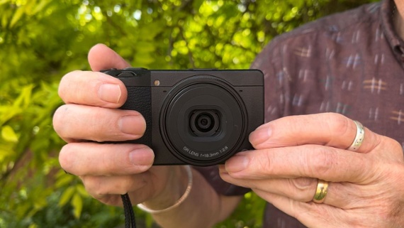 Ricoh GR III HDF review