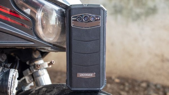 Doogee V30 review: It sets the bar for rugged phones