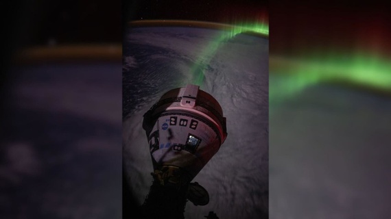 Shine on, Starliner! Aurora glows as astronauts prep return